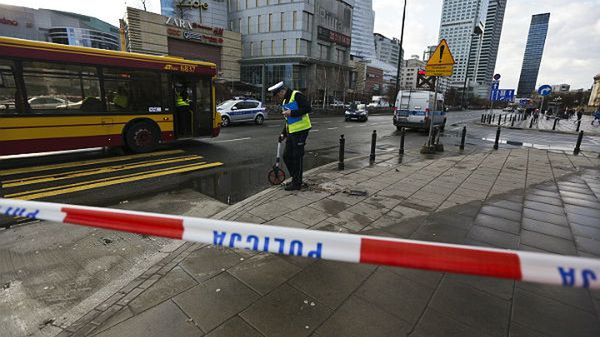 Miejsce wypadku przy Dworcu Centralnym w Warszawie
