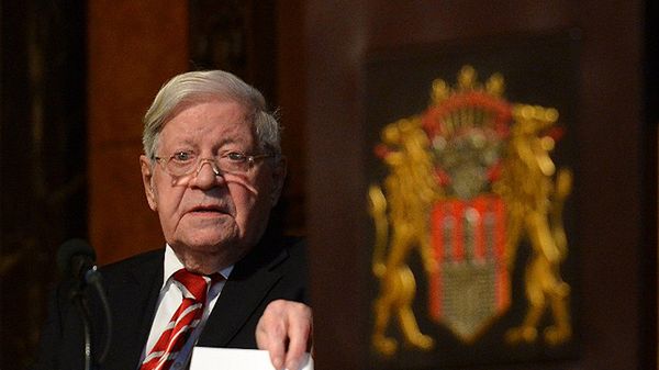 Były kanclerz Niemiec Helmut Schmidt