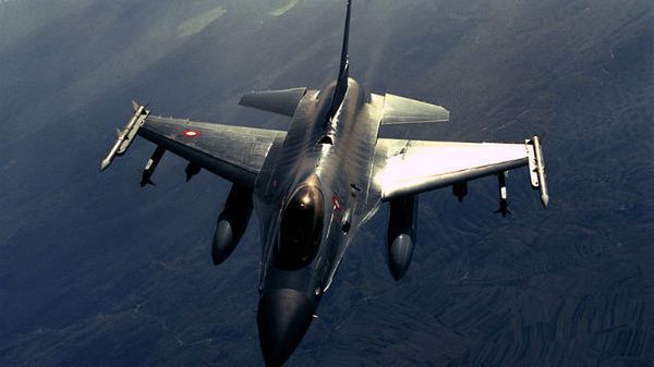 Turecki F-16