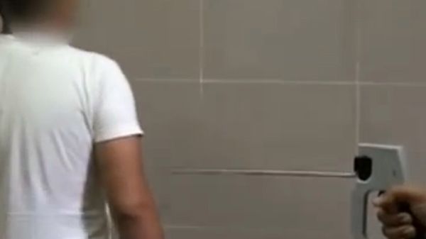 Aparat, który rzekomo leczy zakażenia HIV i WZW C