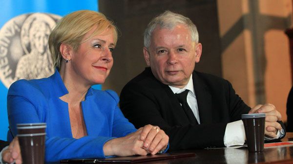 Jarosław Kaczyński oraz posłanka Jadwiga Wiśniewska