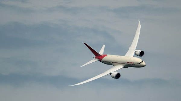 Dreamliner w barwach Air India