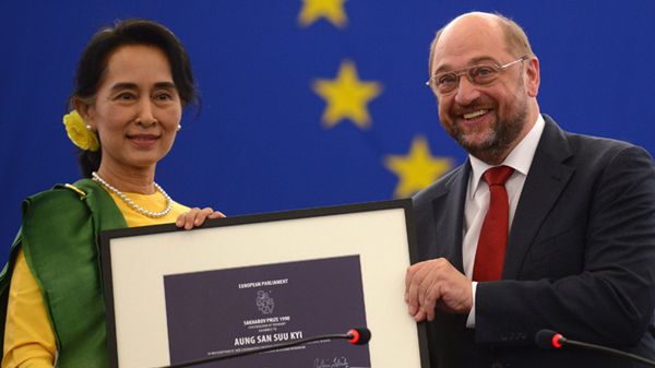 Aung San Suu Kyi i Martin Schulz