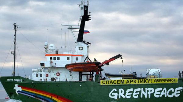 Statek Greenpeace