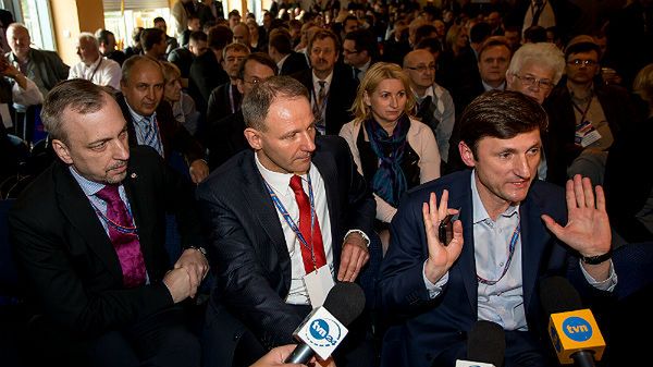 Sekretarz generalny PO Andrzej Wyrobiec podczas regionalnego zjazdu dolnośląskiej PO
