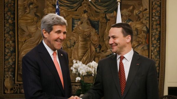 John Kerry i Radosław Sikorski
