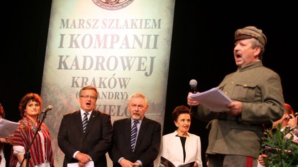 Prezydent podczas Lekcji Śpiewania na Rynku Głównym w Krakowie