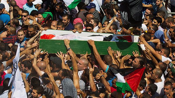 Trumna z ciałem palestyńskiego nastolatka