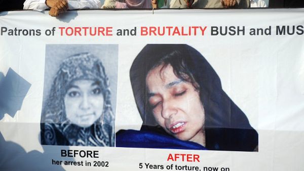 Protest w Islamabadzie na rzecz uwolnienia Aafii Siddiqui; 2008 r.
