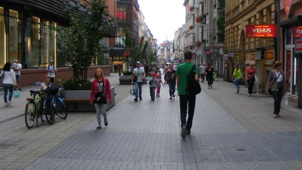 ul. Półwiejska przy Starym Browarze w Poznaniu