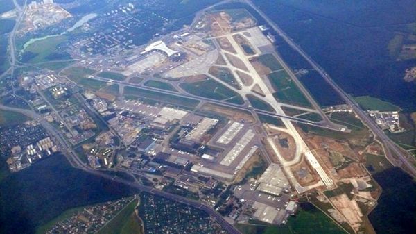 Lotnisko Wnukowo widziane z lotu ptaka