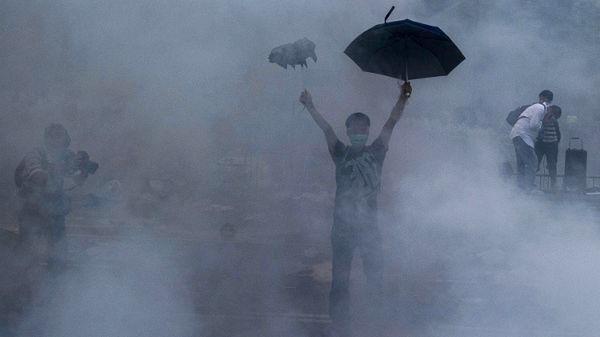 Prodemokratyczne protesty nazywane są "Parasolkową rewolucją"