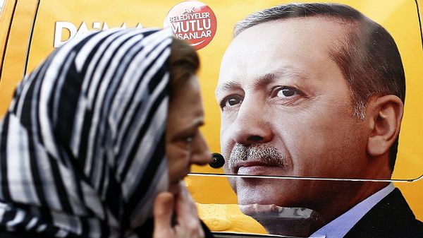 Nagrania, które miały demaskować skorumpowanie najbliższego otoczenia Erdogana, wywołały skandal w Turcji