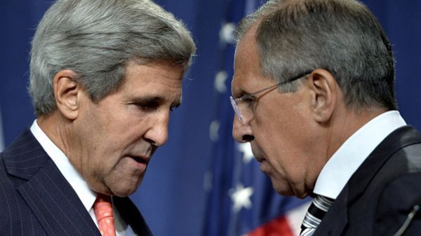 Sekretarz stanu USA John Kerry i szef MSZ Siergiej Ławrow