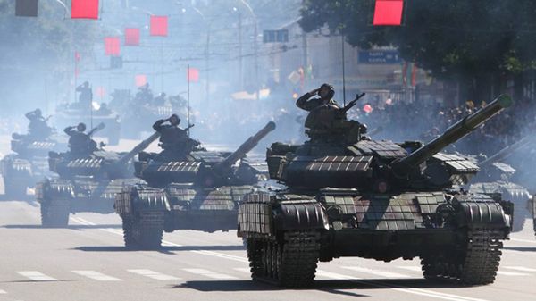 Defilada wojskowa w Tyraspolu w 2010 roku
