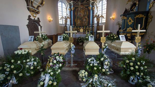 Pogrzeb czterech nastolatków, którzy zginęli w Klamrach