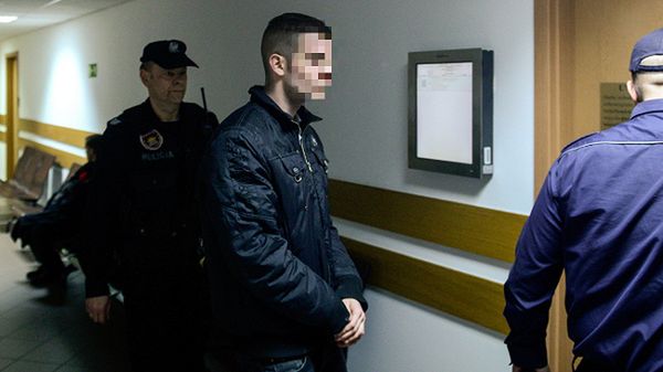 Jacek T. w drodze na rozprawę