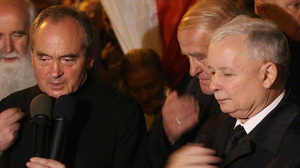 Ks. Stanisław Małkowski na zdjęciu z Jarosławem Kaczyńskim