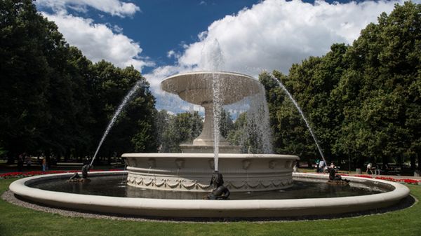 Fontanna w Parku Saskim
