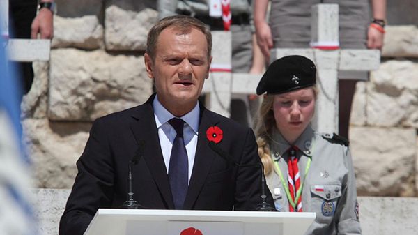Wystąpienie premiera Donalda Tuska podczas uroczystości odbywających się na polskim Cmentarzu Wojennym na Monte Cassino