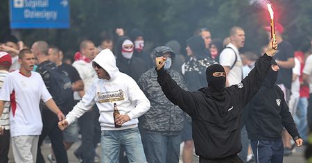Doradca Putina leci do Warszawy w związku z ekscesami