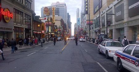 Sprawca strzelaniny w Toronto sam oddał się w ręce policji