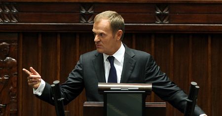 Oto zestawienie obietnic Tuska - podwyżki i cięcie ulg