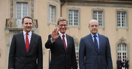 Sikorski: jesteśmy gotowi pomóc Białorusi, ale...