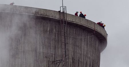 Greenpeace protestuje na terenie elektrowni Turów w Bogatyni