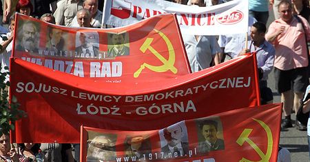 Poseł PiS złoży doniesienie na SLD za sierp i młot na pochodzie