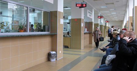 Spada liczba osób przechodzących na emeryturę