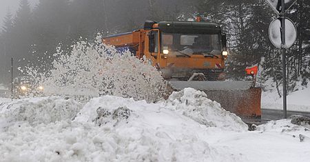 Blokada autostrady, liczne wypadki. Zima paraliżuje Słowację