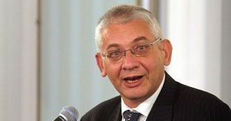 Dorn: potępiam ekspansję chamstwa w stylu młodzieżowym
