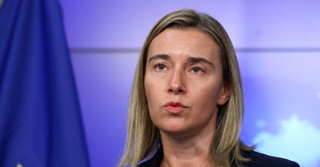 Francja aktywuje klauzulę wzajemnej obrony. Historyczna decyzja