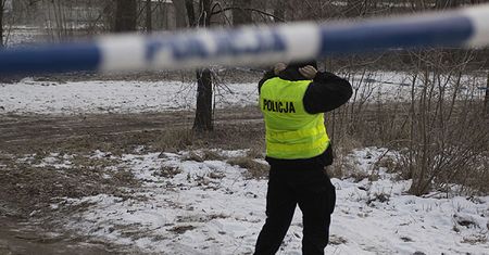 Zaskakujące odkrycie strażaków. Policja bada tajemniczą zbrodnię koło Częstochowy