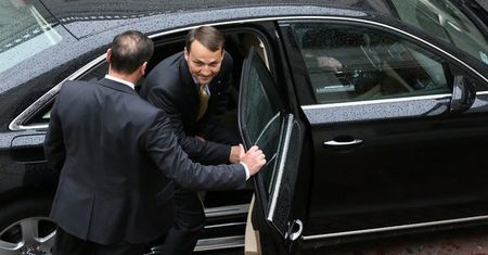 Radosław Sikorski będzie doradzał Amerykanom