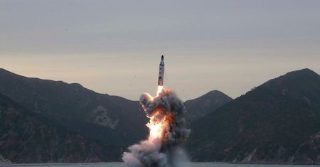 Korea Płn. wystrzeliła trzy rakiety balistyczne