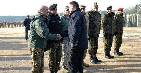 Spór Andrzeja Dudy z Antonim Macierewiczem. Mamy komentarze PiS i PO