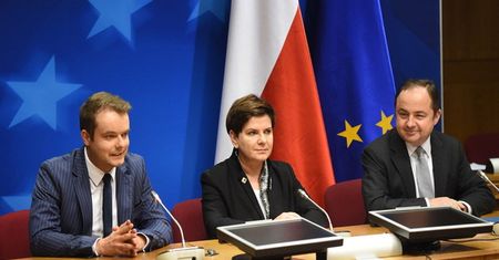 Rzecznik rządu: szef francuskiego MON był informowany, że warunkiem umowy z Airbusem był offset
