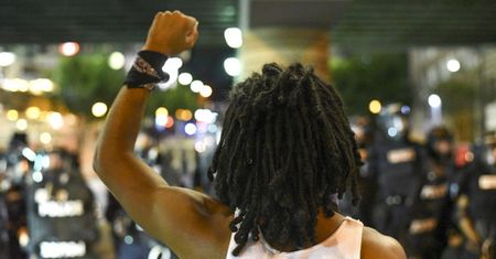 Kolejne protesty w Charlotte, władze wprowadzają godzinę policyjną