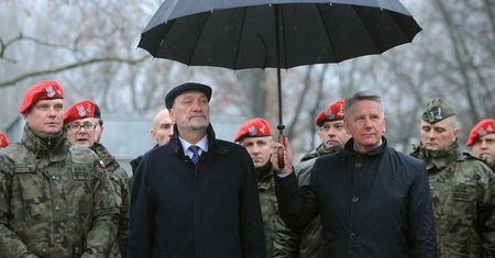 Kierowca Antoniego Macierewicza to były funkcjonariusz WSW?