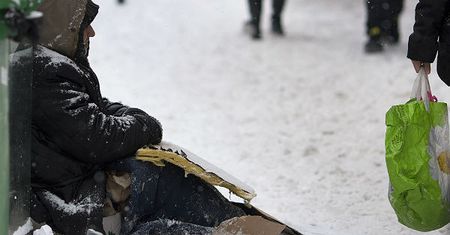 Apel o opiekę nad osobami starszymi i bezdomnymi