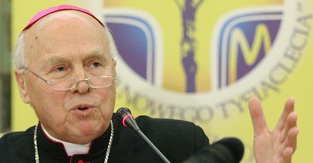 Arcybiskup-senior Tadeusz Gocłowski: Benedykt XVI kierował się miłością do Kościoła