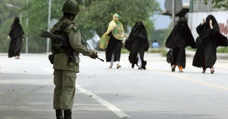 Pakistan: żołnierz ukamienowany za romans z 19-latką