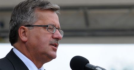 Komorowski: decyzja ws. przyjęcia euro po analizie, czy nam się to opłaca