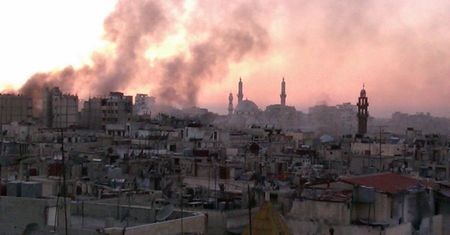 Władze Syrii nie pozwalają dostarczyć pomocy cywilom w Hims - informuje Czerwony Krzyż