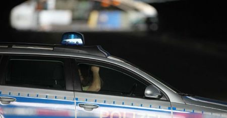 Niemiecka policja zatrzymała 31-letniego Polaka z karabinami maszynowymi