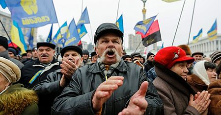 Ukraina: starcia milicji z opozycją, wśród rannych Jurij Łucenko