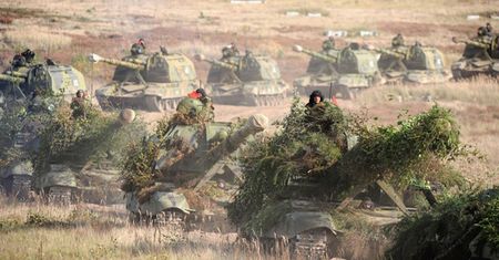 Na co szykuje się Rosja? Ogromne ćwiczenia wojskowe "Zapad-17" wywołują niepokój na Białorusi