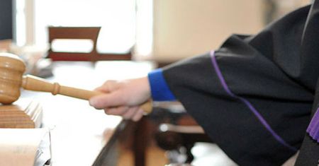 Pozostawiła dziecko na śmietniku. Sąd ponowne rozpatrzy sprawę młodej Chinki